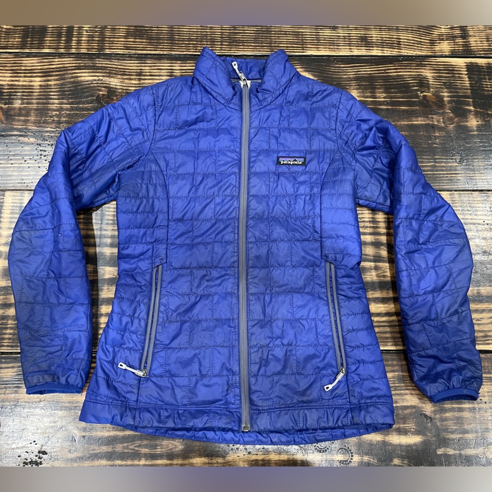 Patagonia womens Nano Puff - Size XS